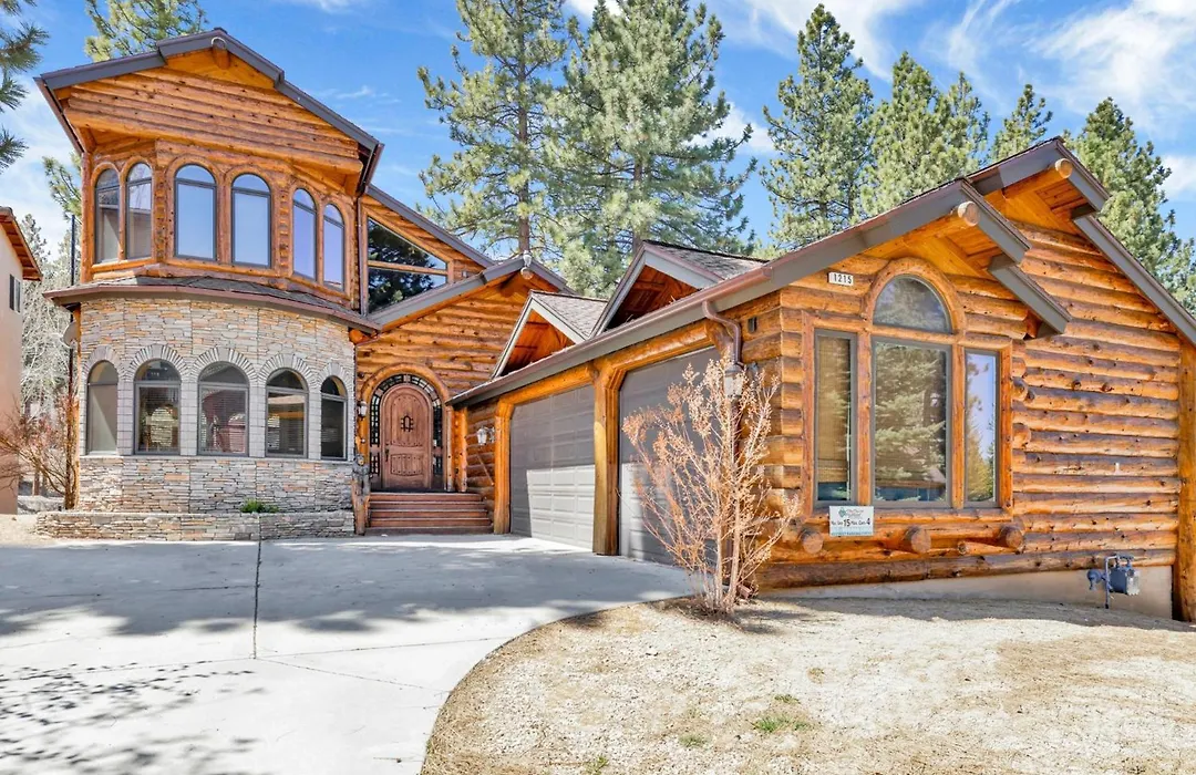 Wolf Creek Castle #2202-1